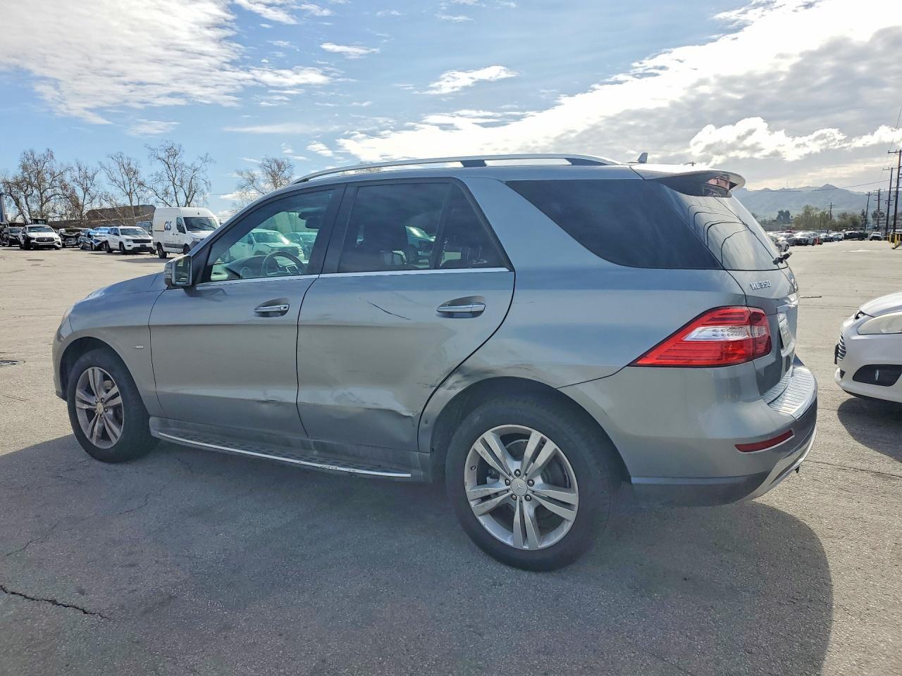 2012 MERCEDES-BENZ ML-Class