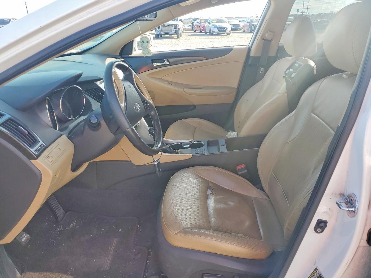 2011 HYUNDAI SONATA