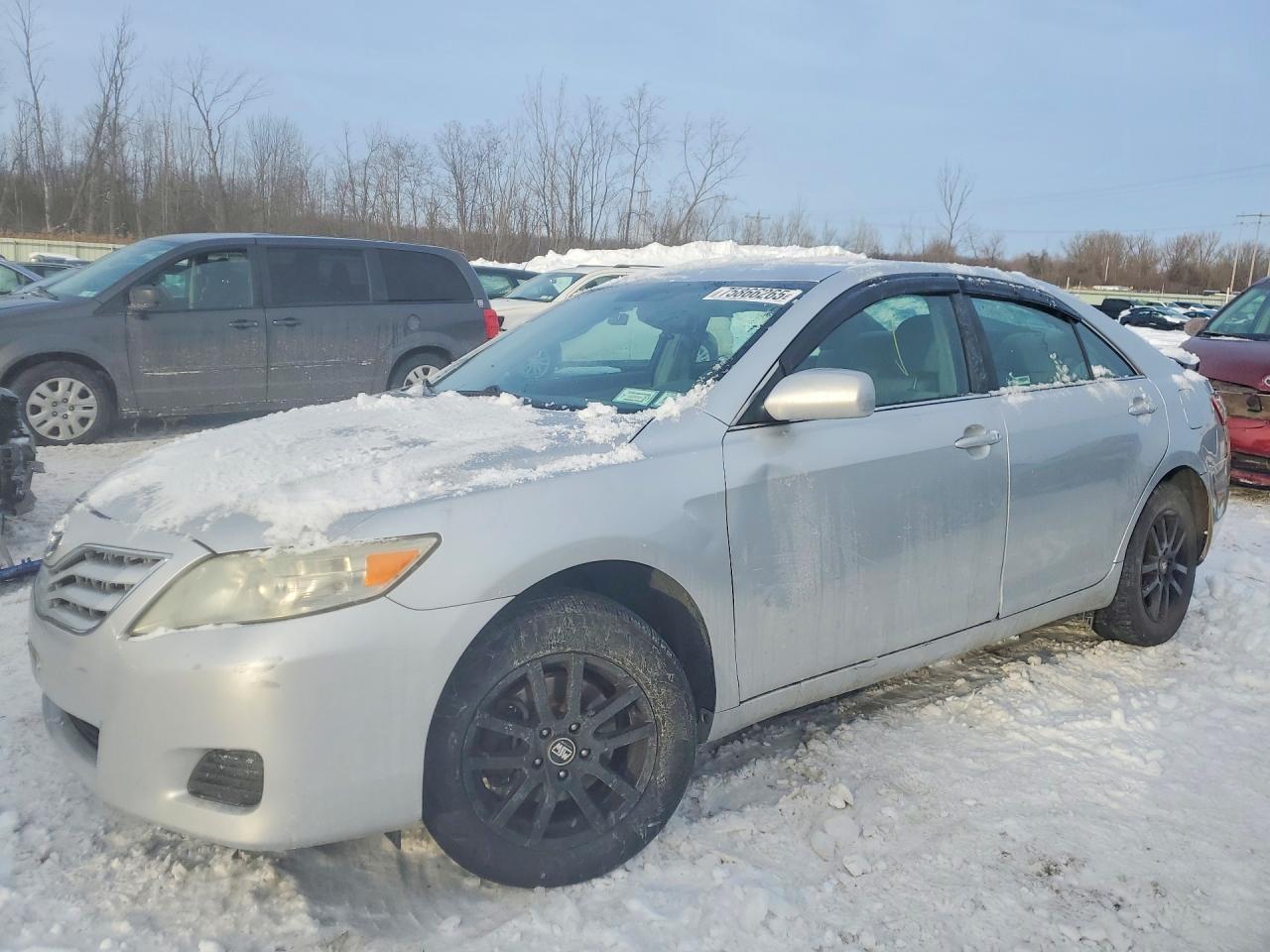 2011 TOYOTA CAMRY