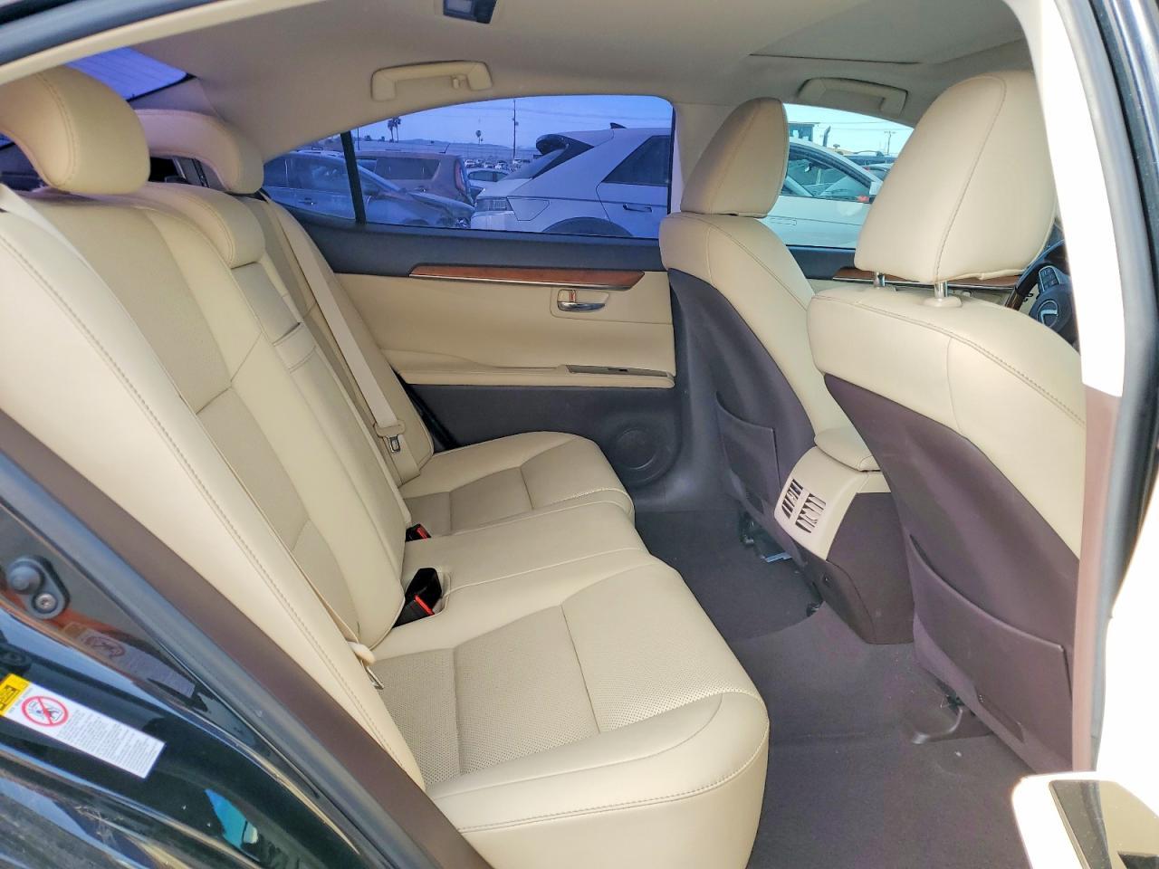 2017 LEXUS ES 300H