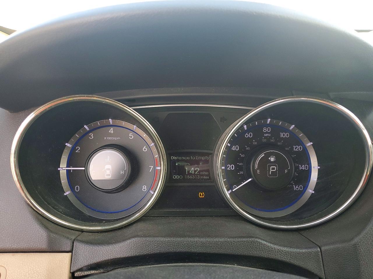 2011 HYUNDAI SONATA