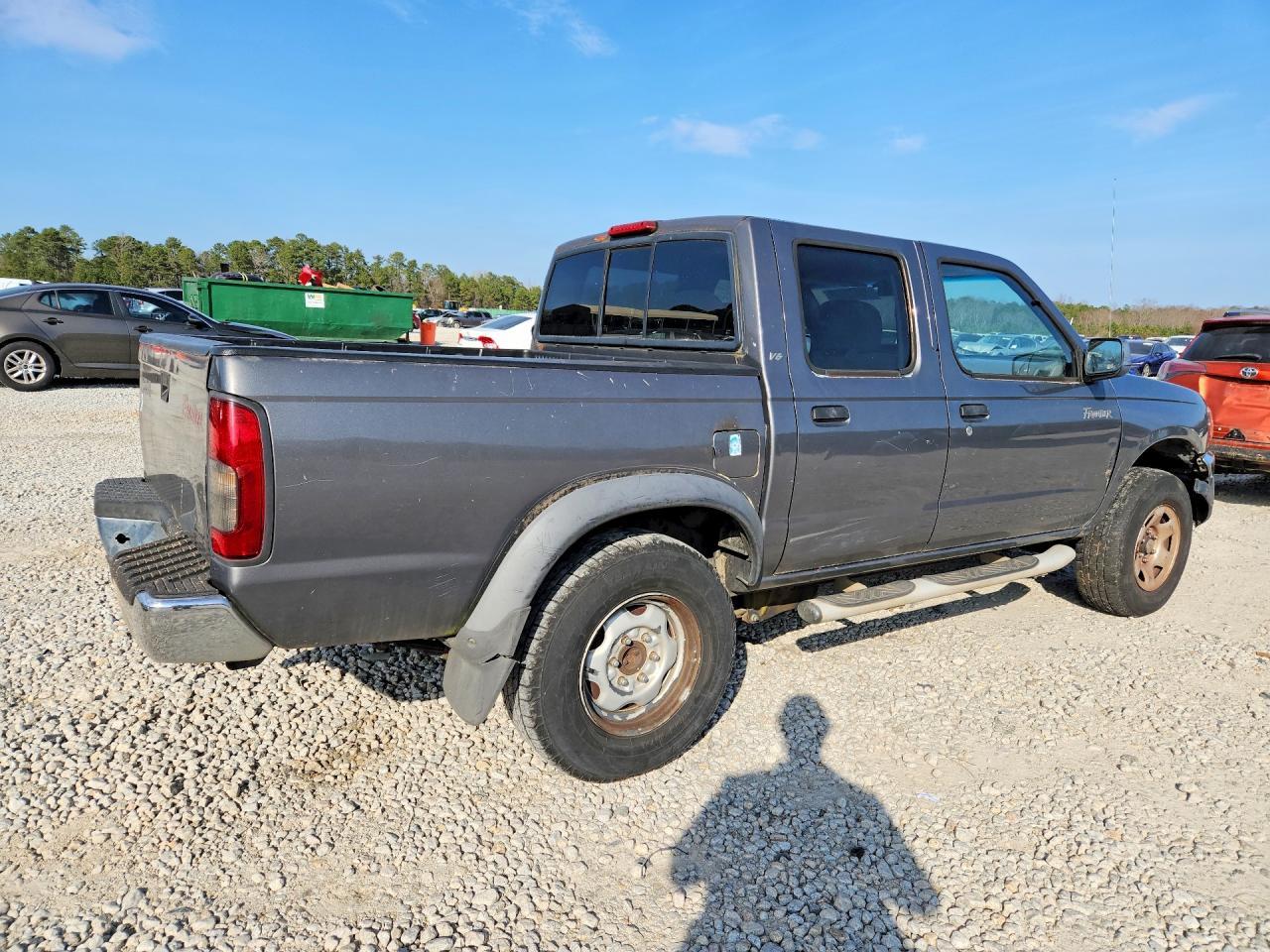 2000 NISSAN Frontier