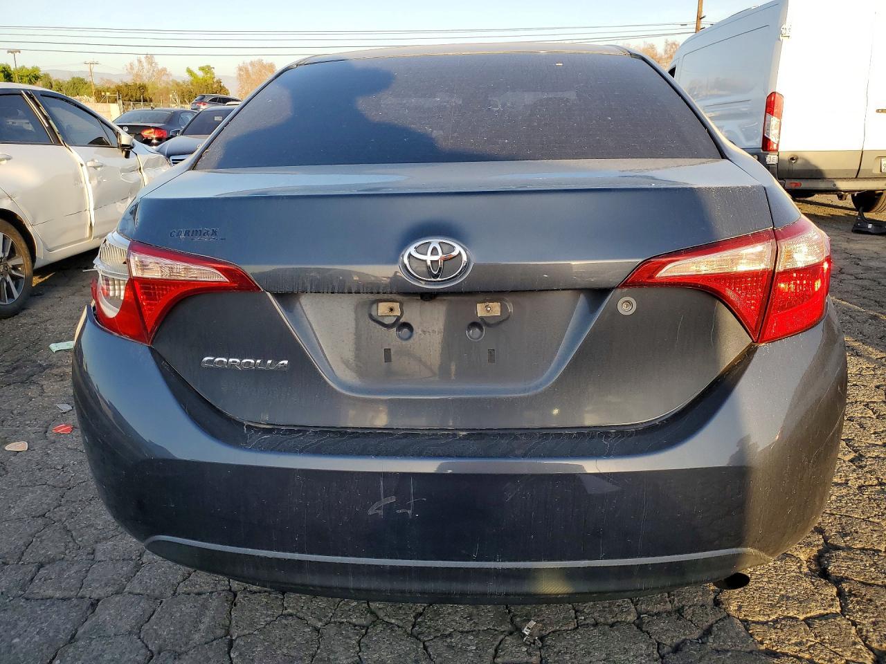 2018 TOYOTA COROLLA