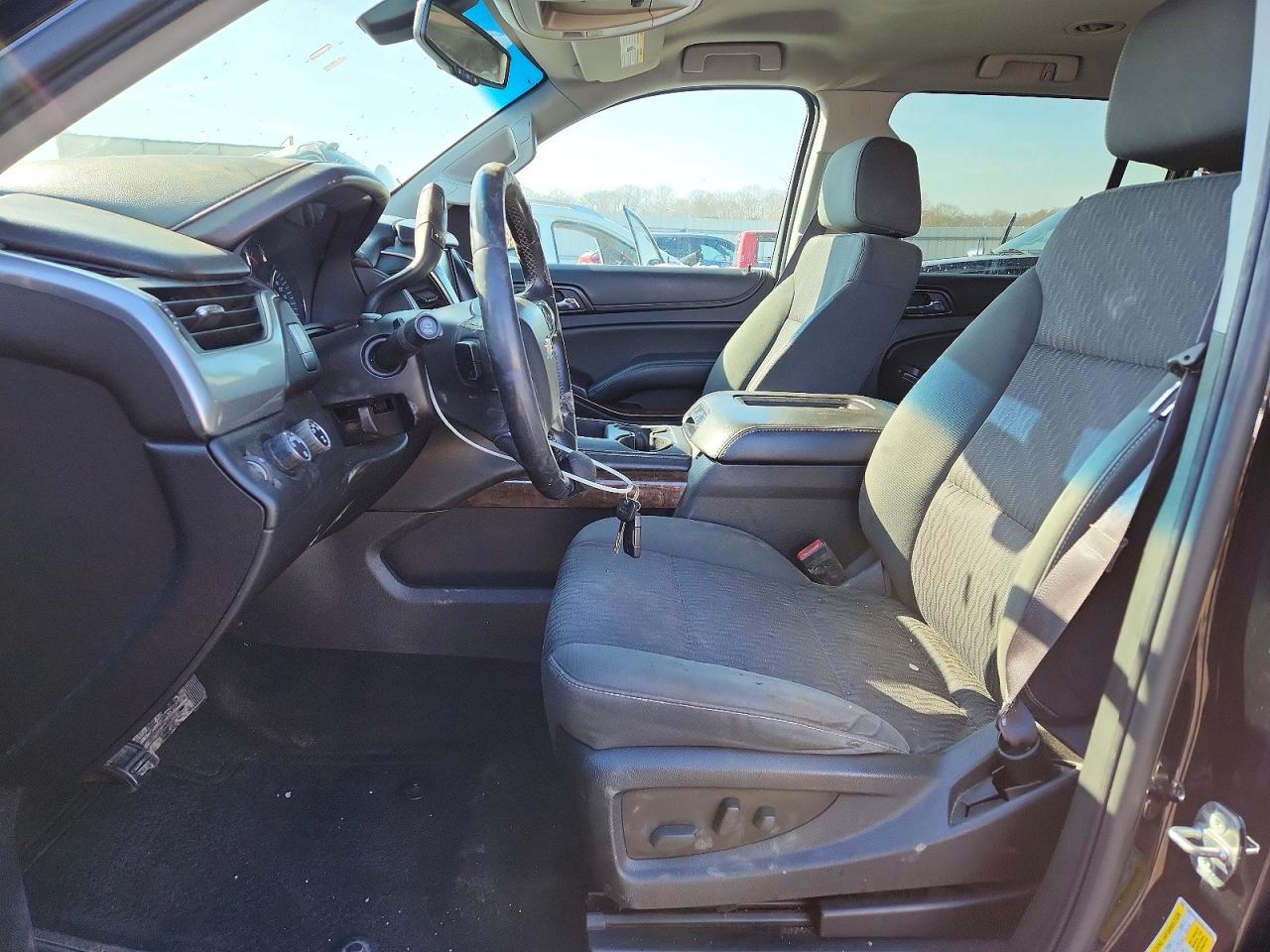 2016 CHEVROLET Suburban