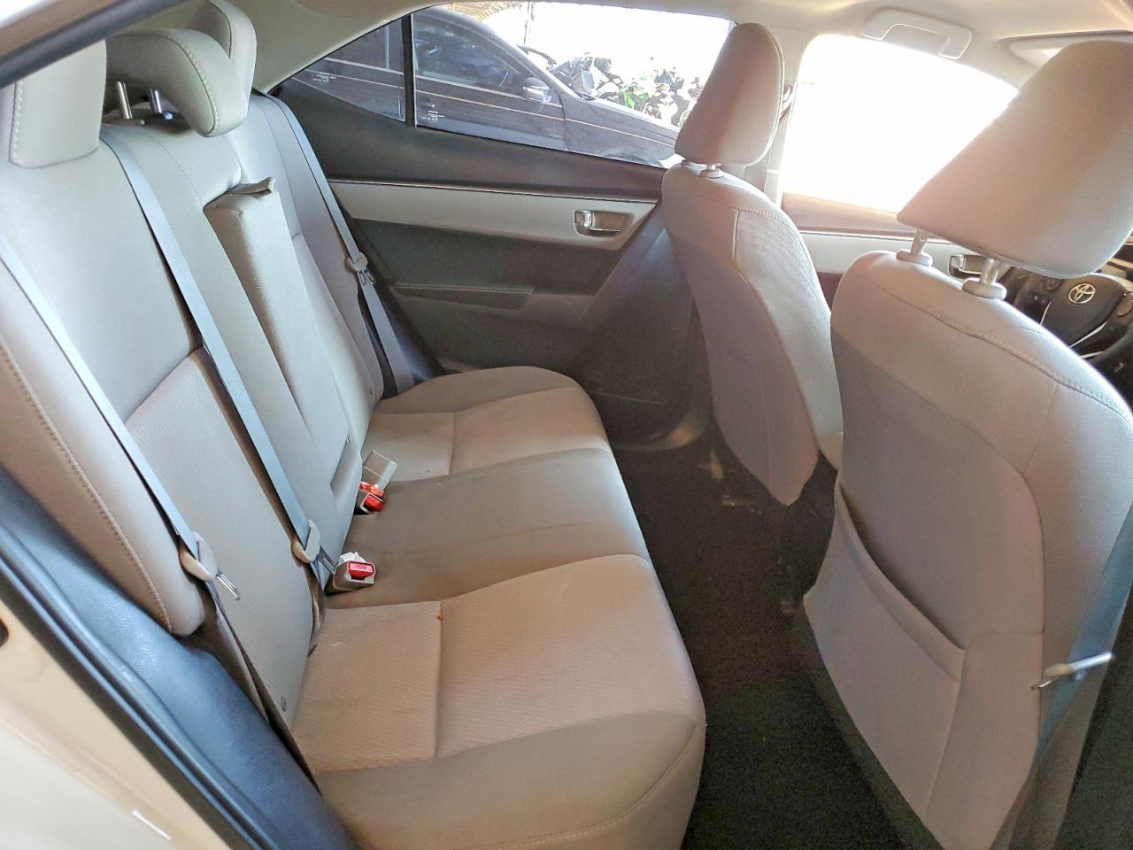 2015 TOYOTA COROLLA