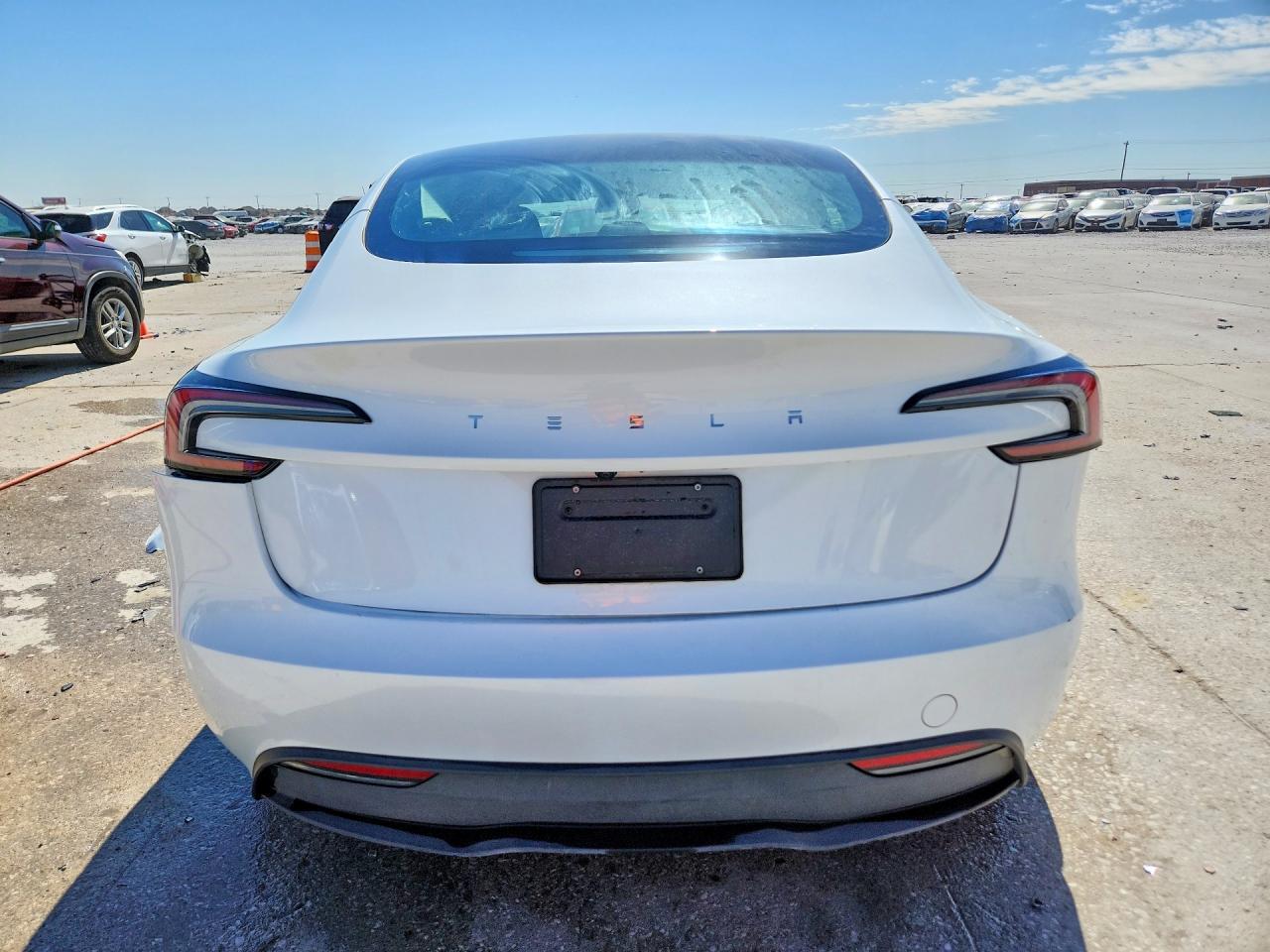 2025 TESLA MODEL 3