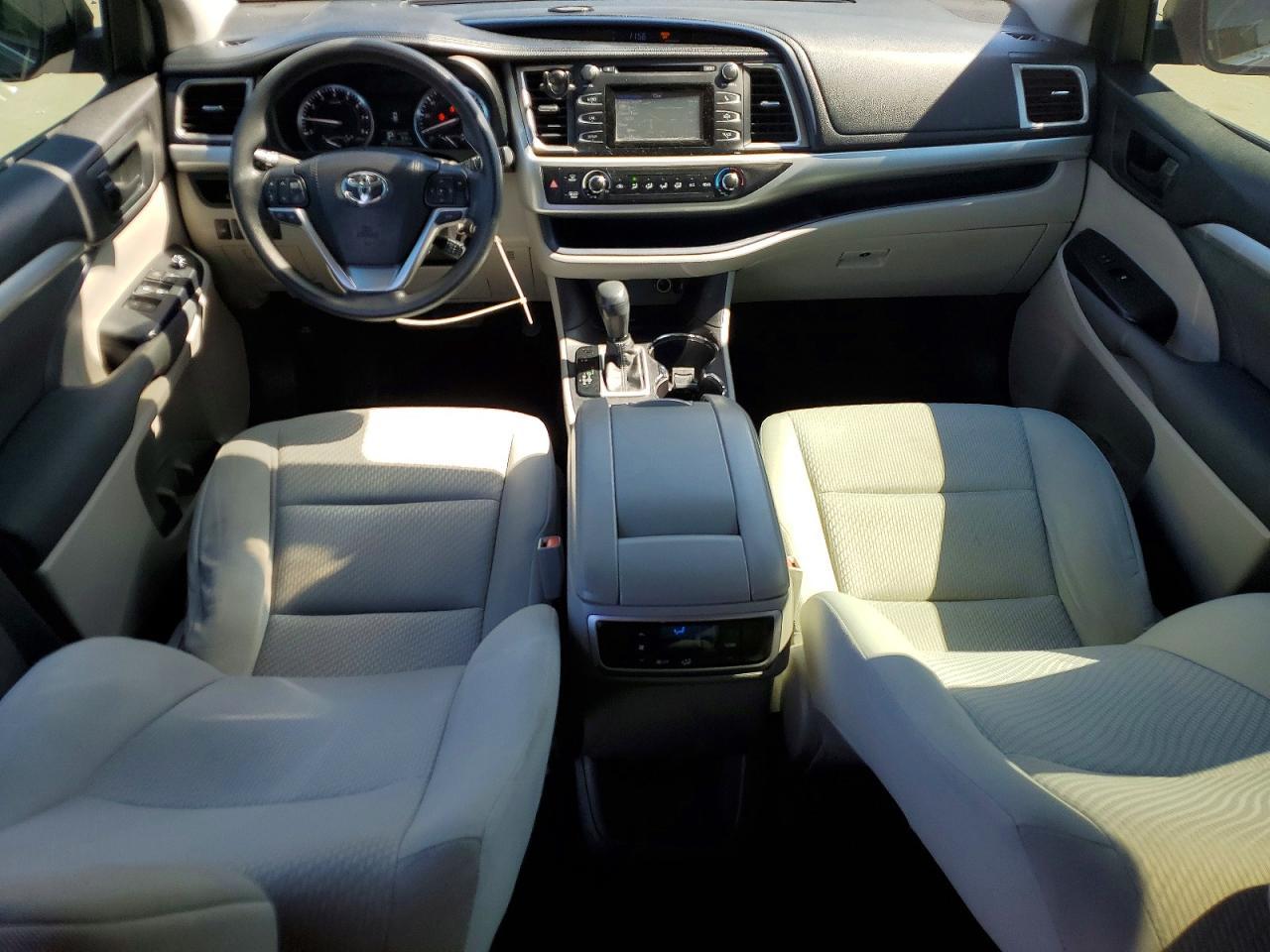 2016 TOYOTA HIGHLANDER