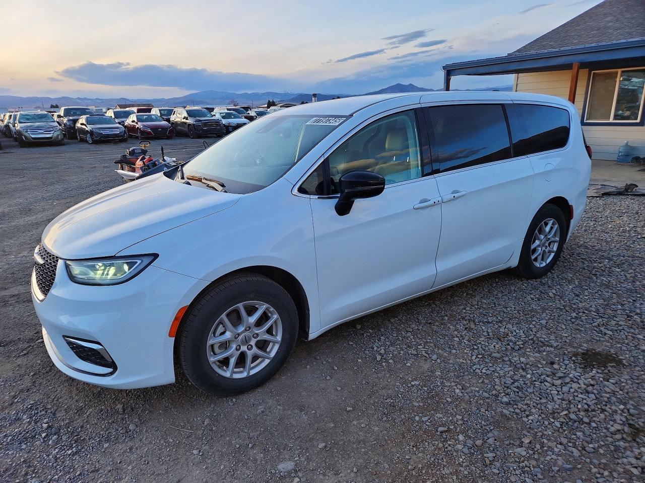 2024 CHRYSLER Pacifica