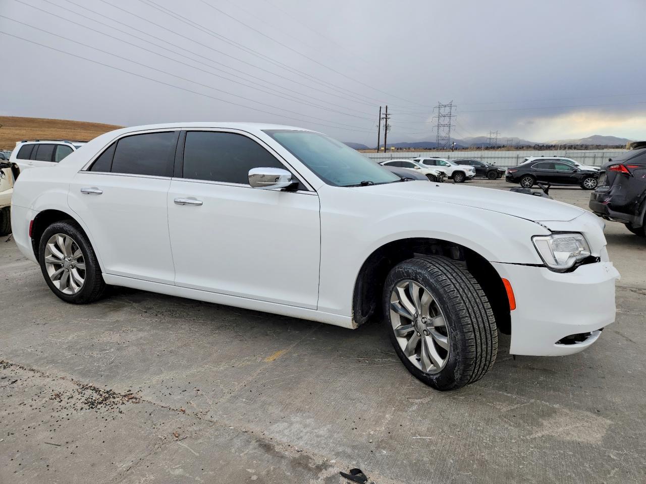 2018 CHRYSLER 300