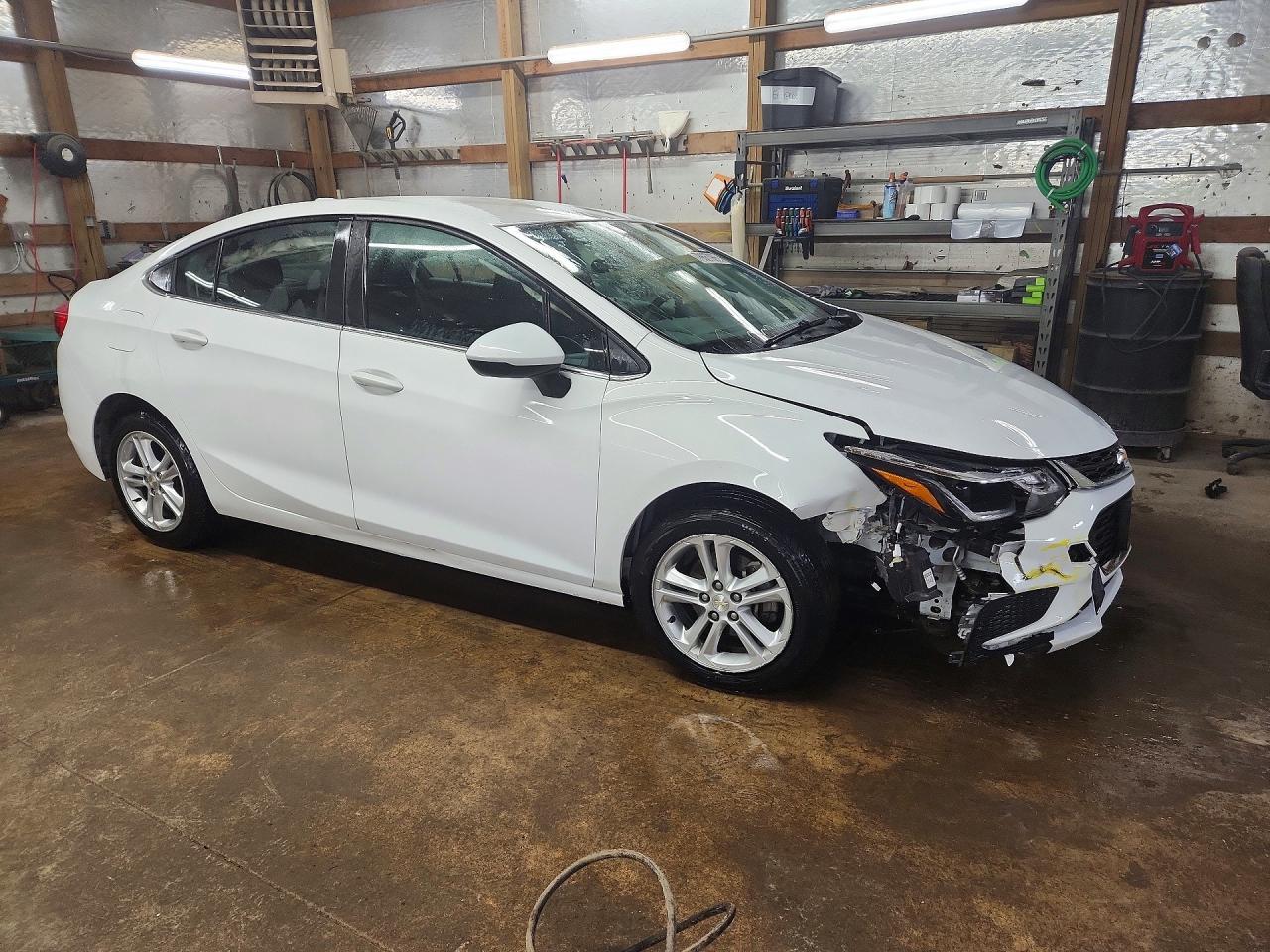 2017 CHEVROLET CRUZE