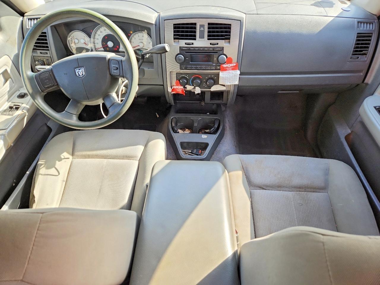 2006 DODGE Dakota