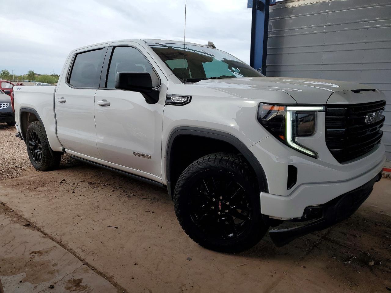 2023 GMC Sierra