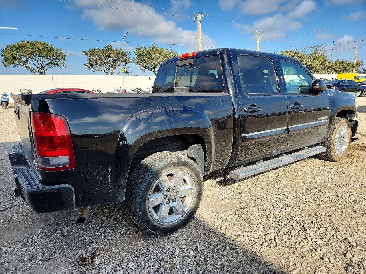 2013 GMC Sierra
