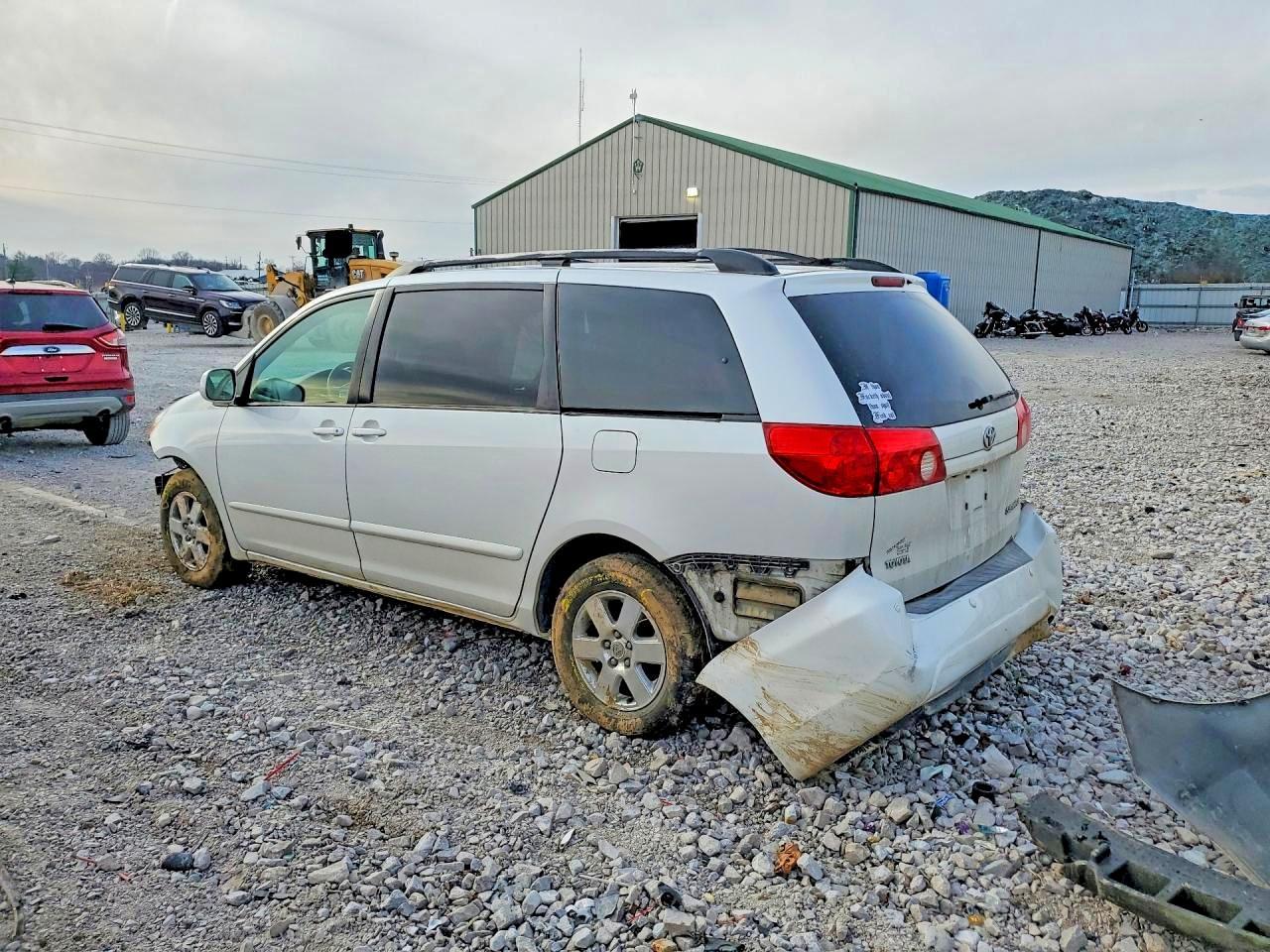 2008 TOYOTA SIENNA