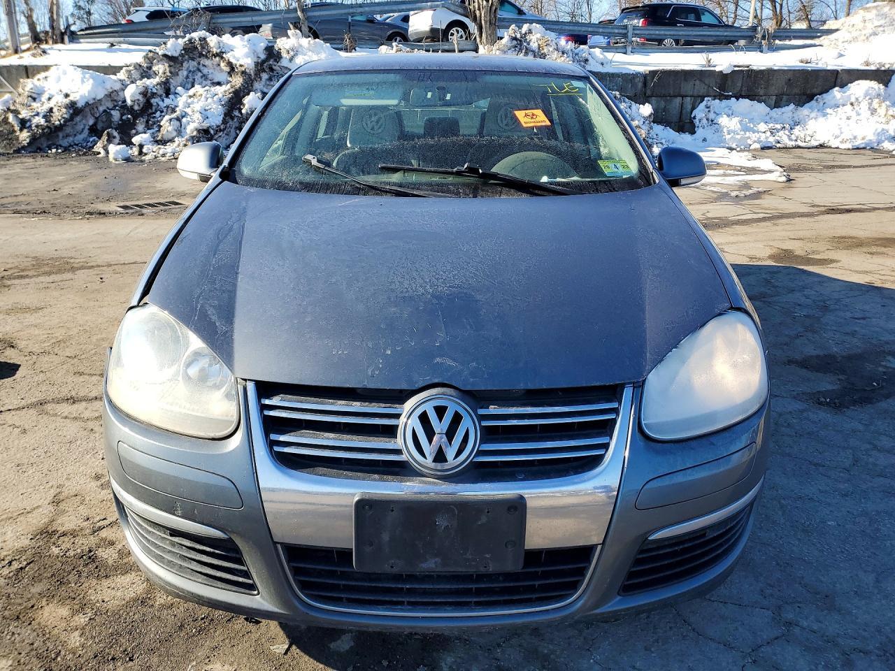 2010 VOLKSWAGEN JETTA