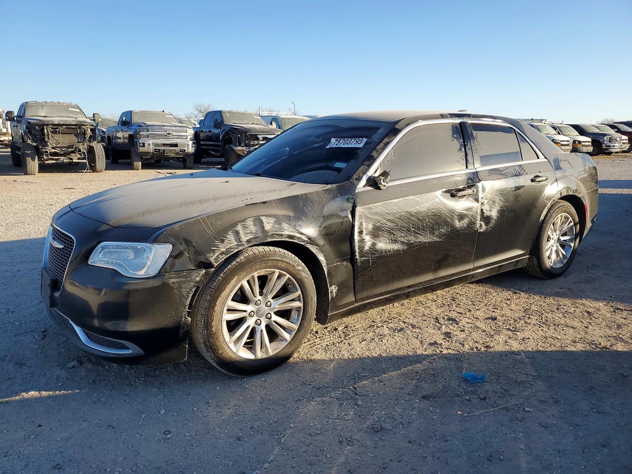 2019 CHRYSLER 300