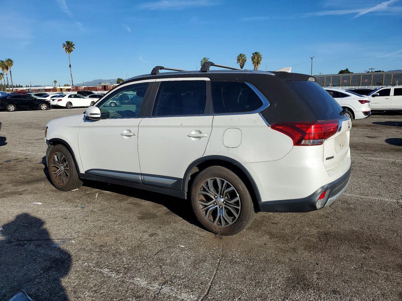 2017 MITSUBISHI outlander