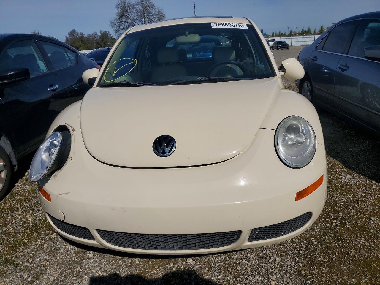 2008 VOLKSWAGEN Beetle
