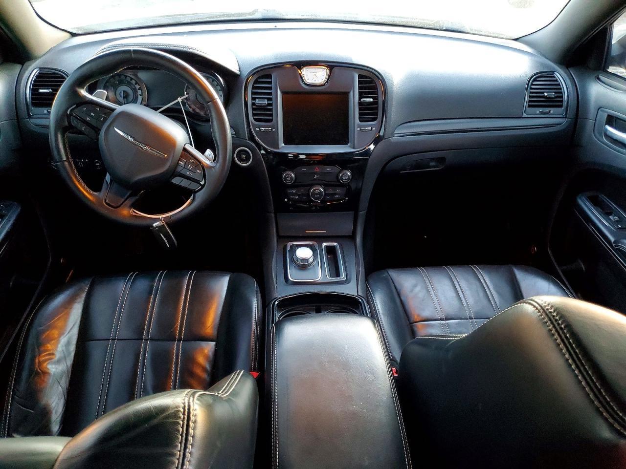 2016 CHRYSLER 300