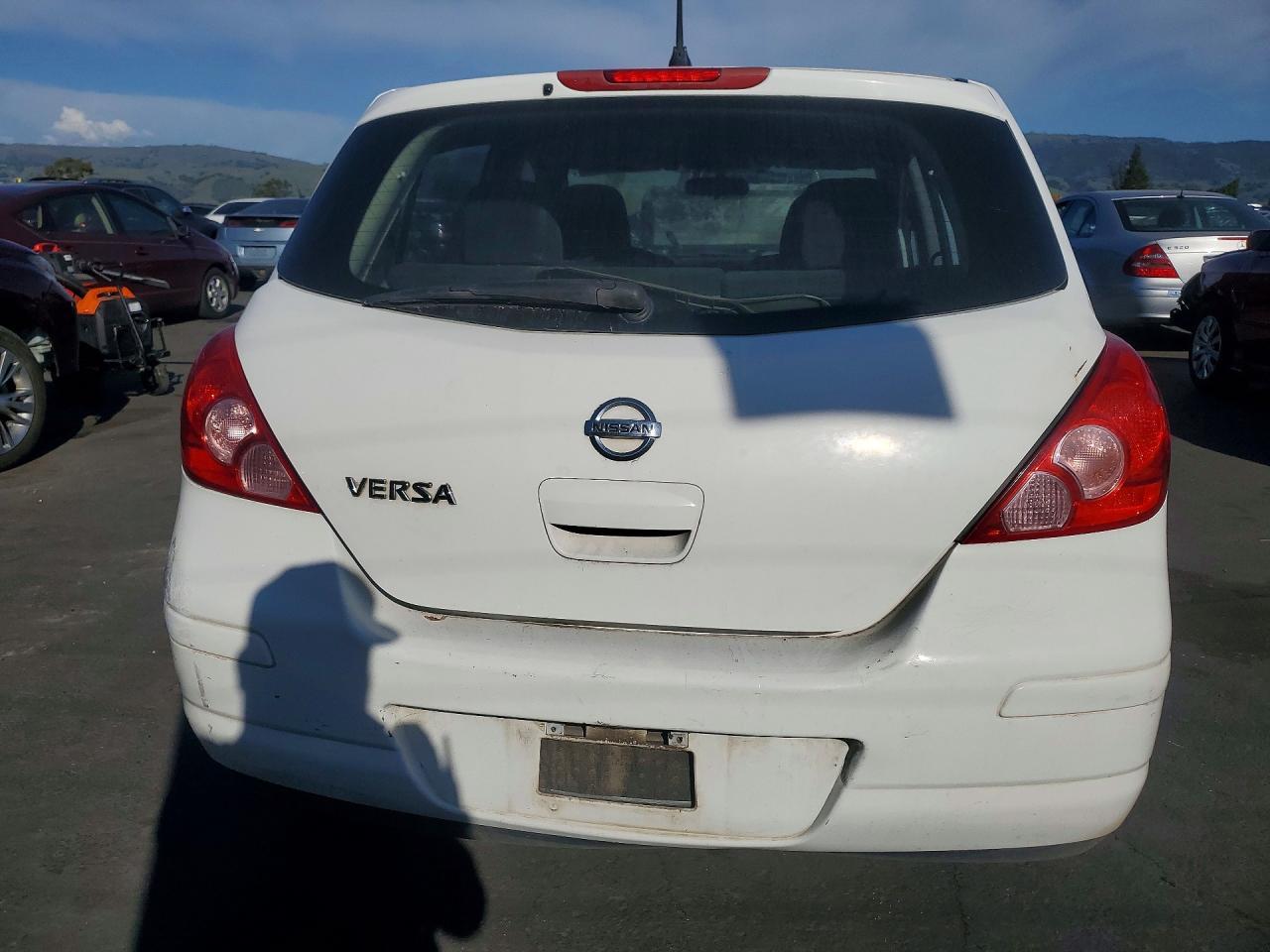 2012 NISSAN VERSA