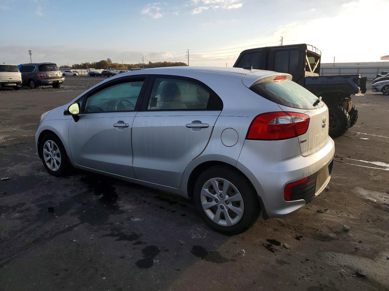 2016 KIA RIO