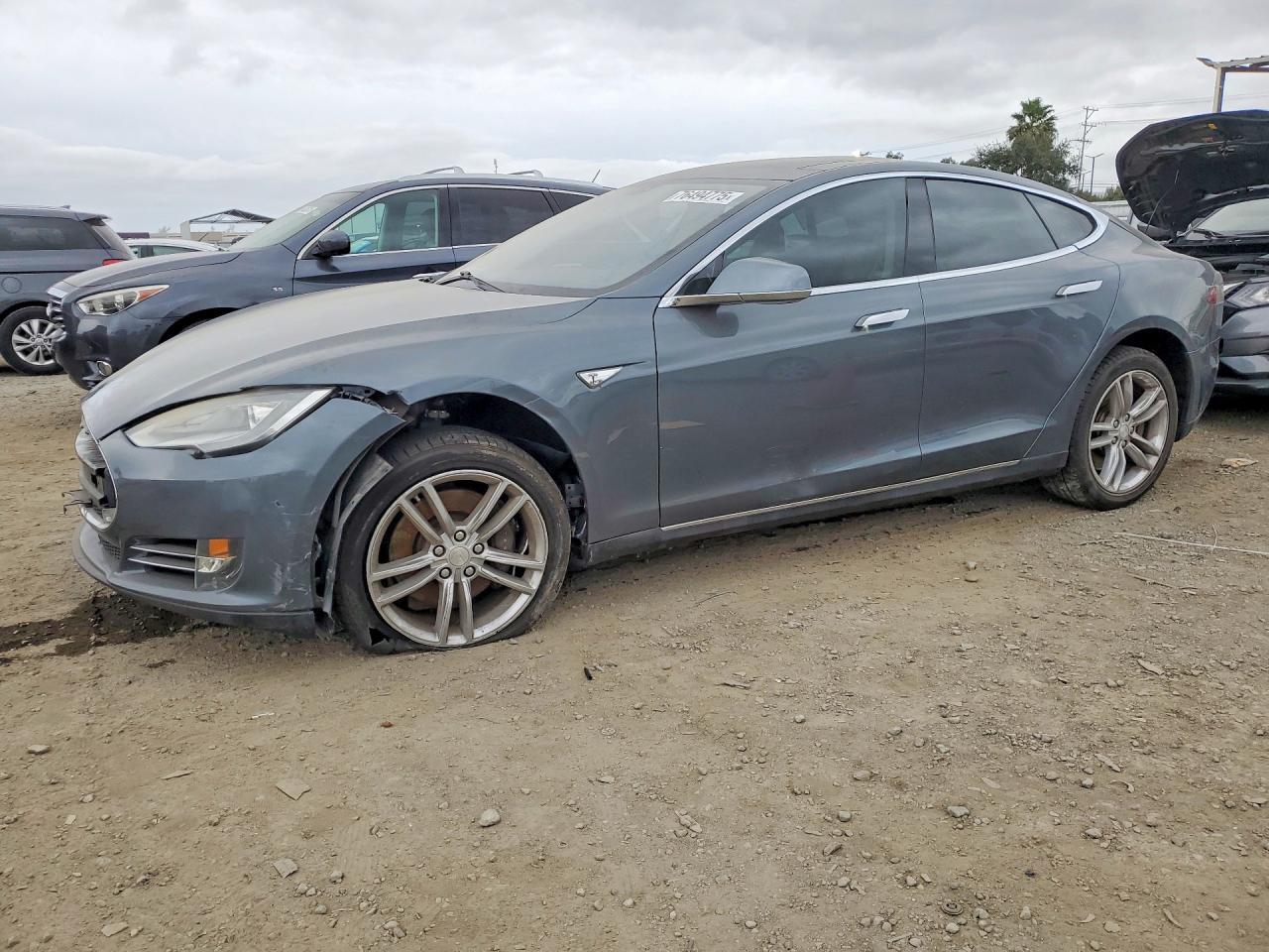2013 TESLA MODEL S