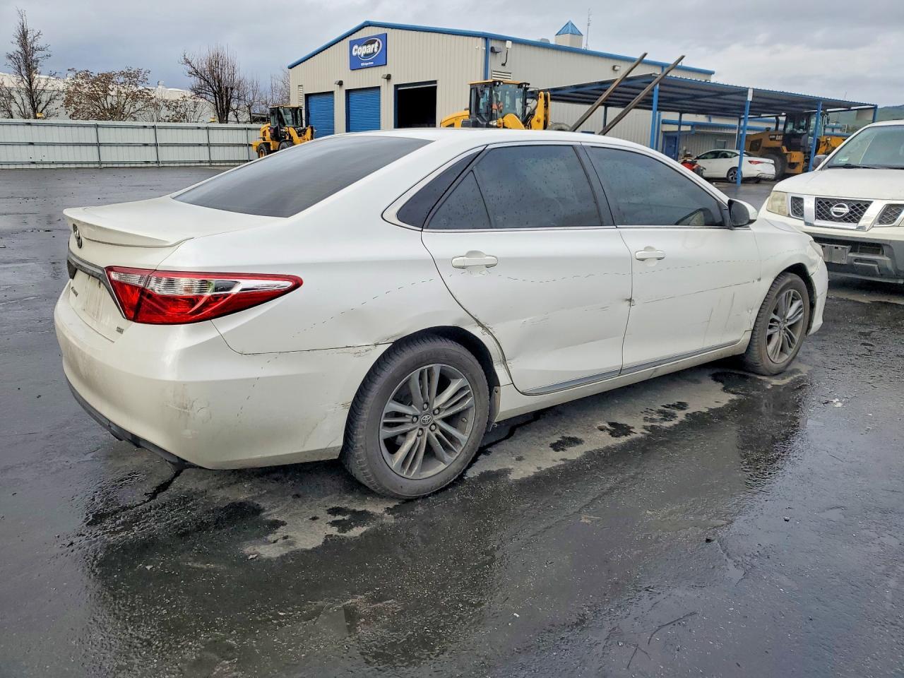2017 TOYOTA CAMRY