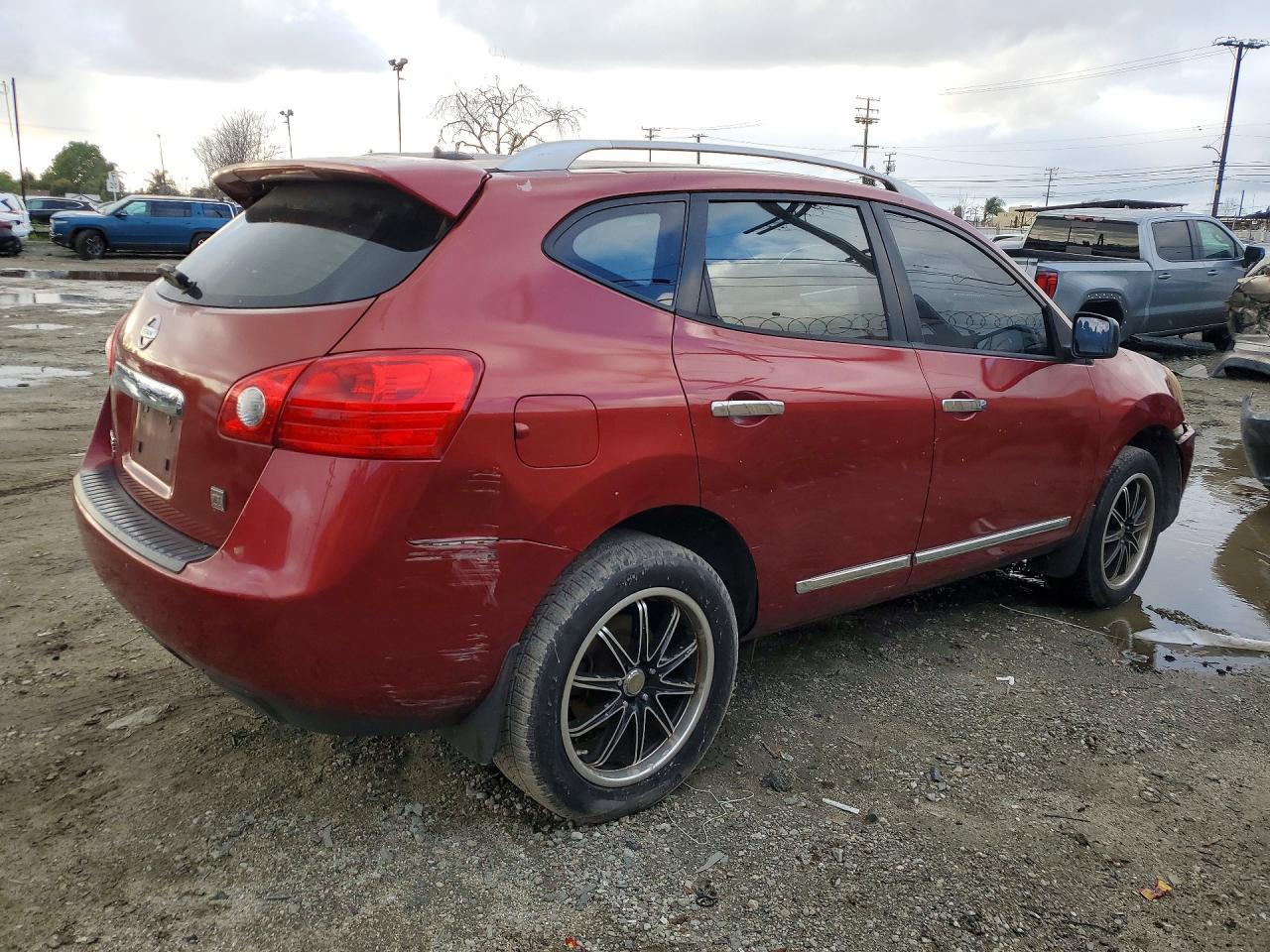 2014 NISSAN ROGUE