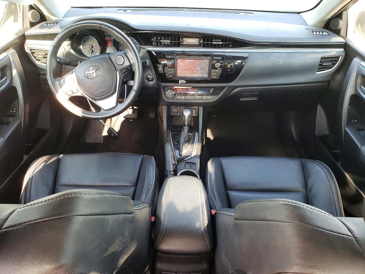 2015 TOYOTA COROLLA