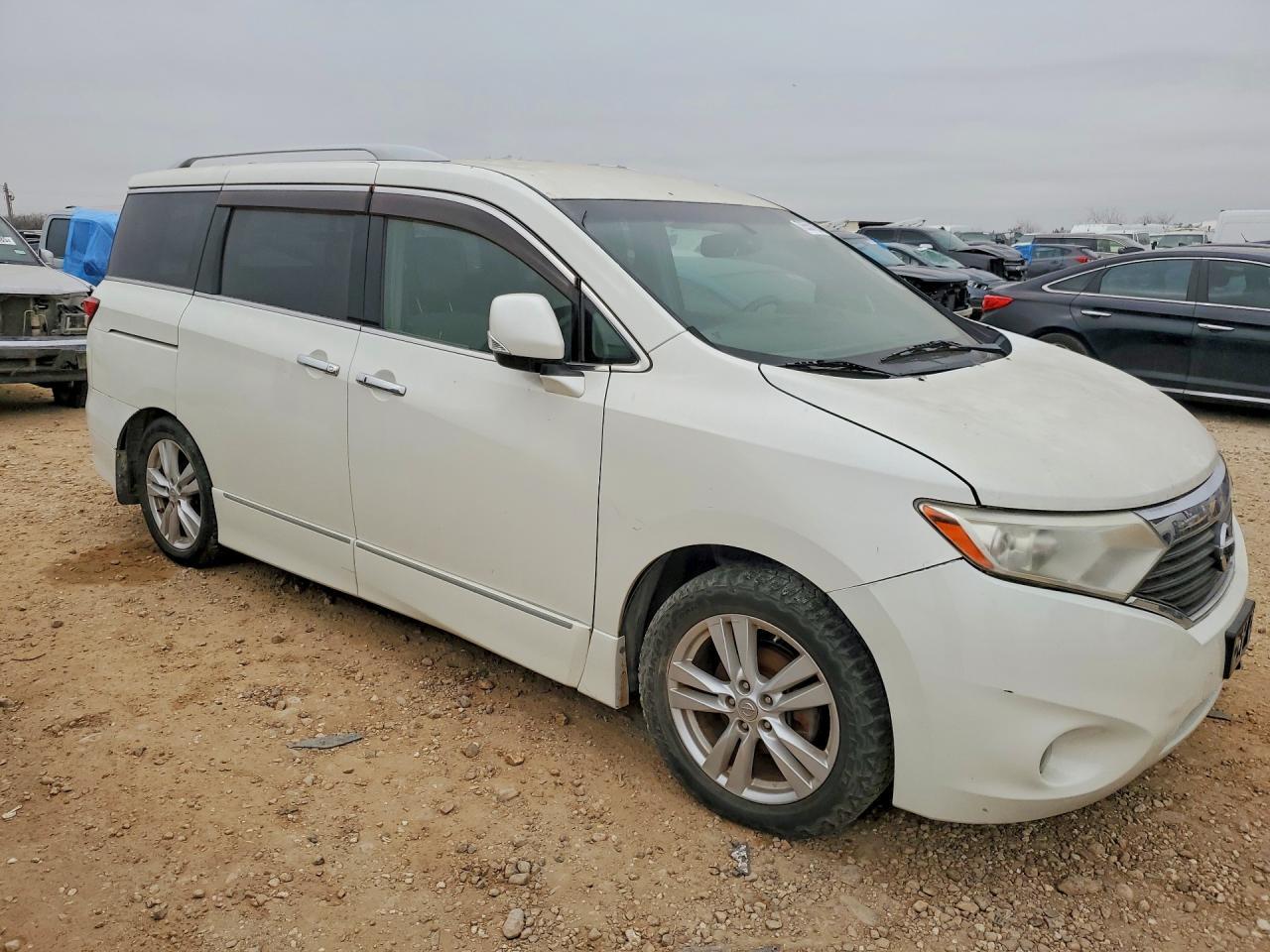 2011 NISSAN Quest