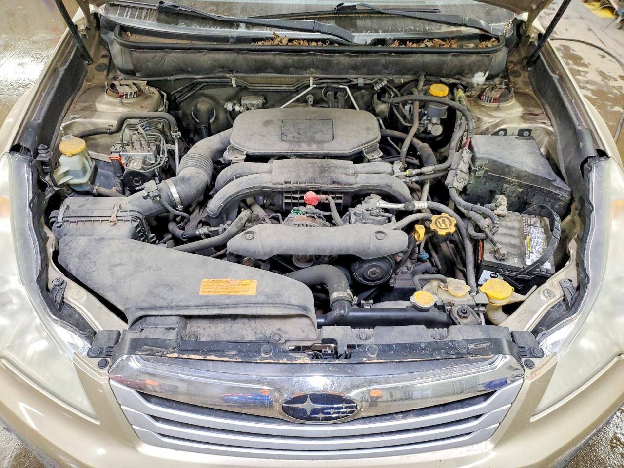 2010 SUBARU Outback