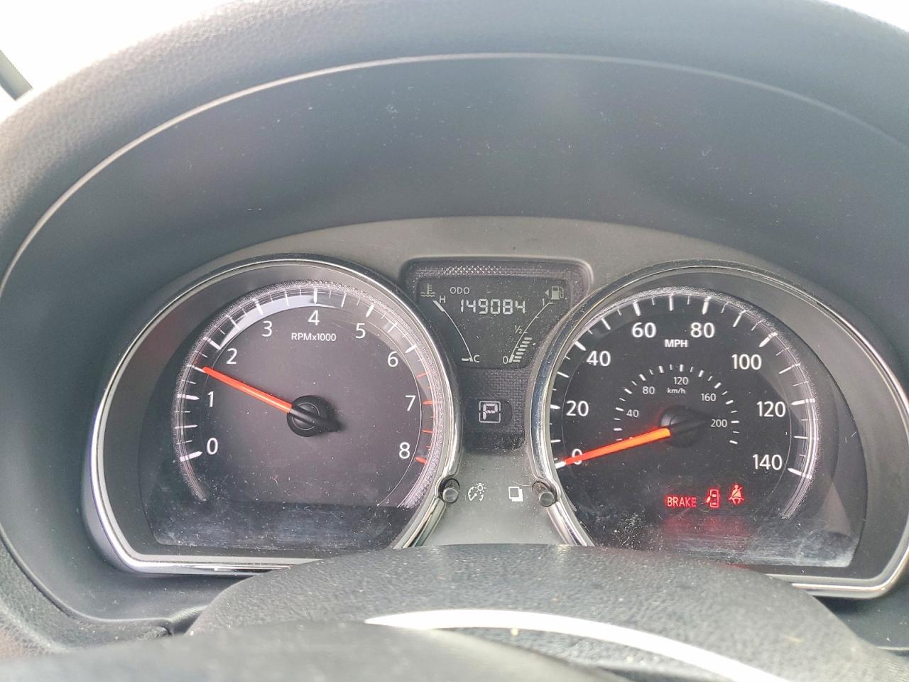 2017 NISSAN VERSA