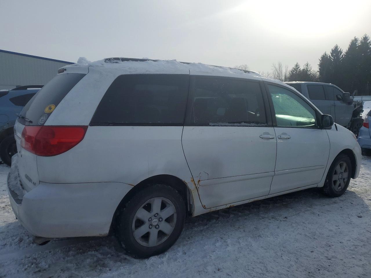 2007 TOYOTA SIENNA