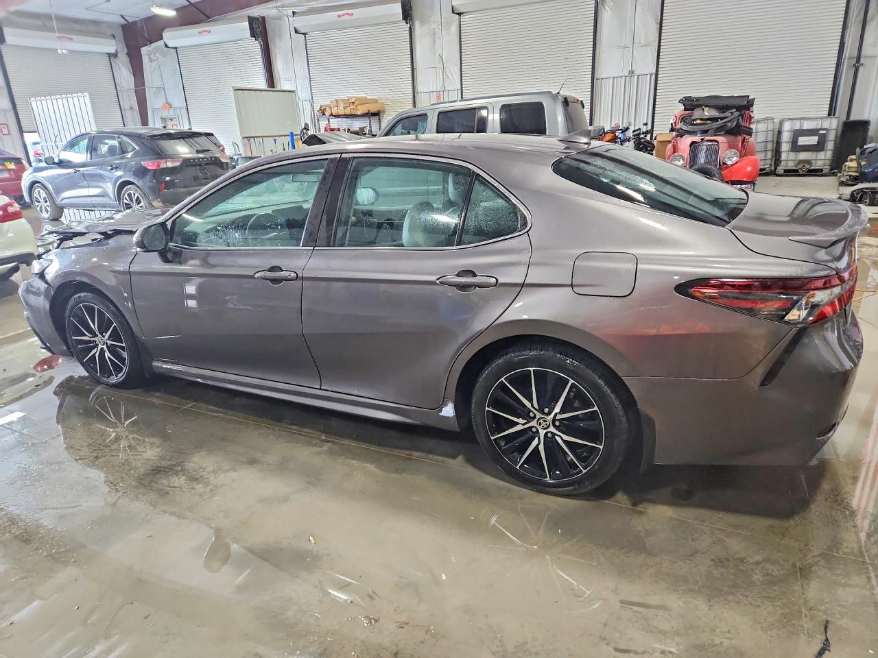 2022 TOYOTA CAMRY