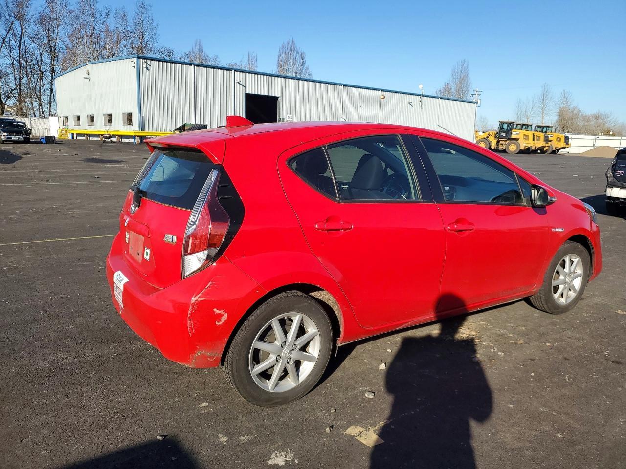 2016 TOYOTA Prius c