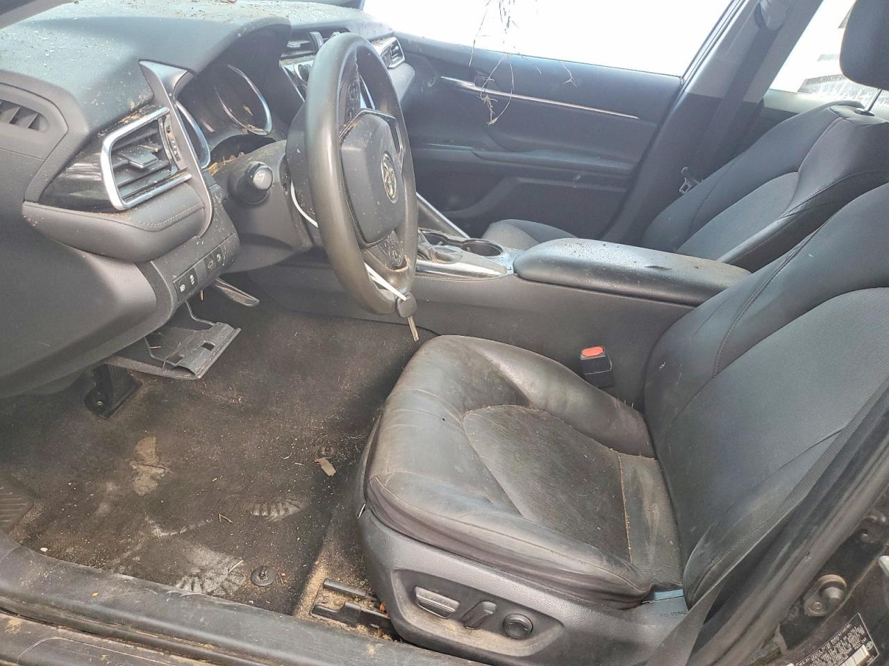 2018 TOYOTA CAMRY
