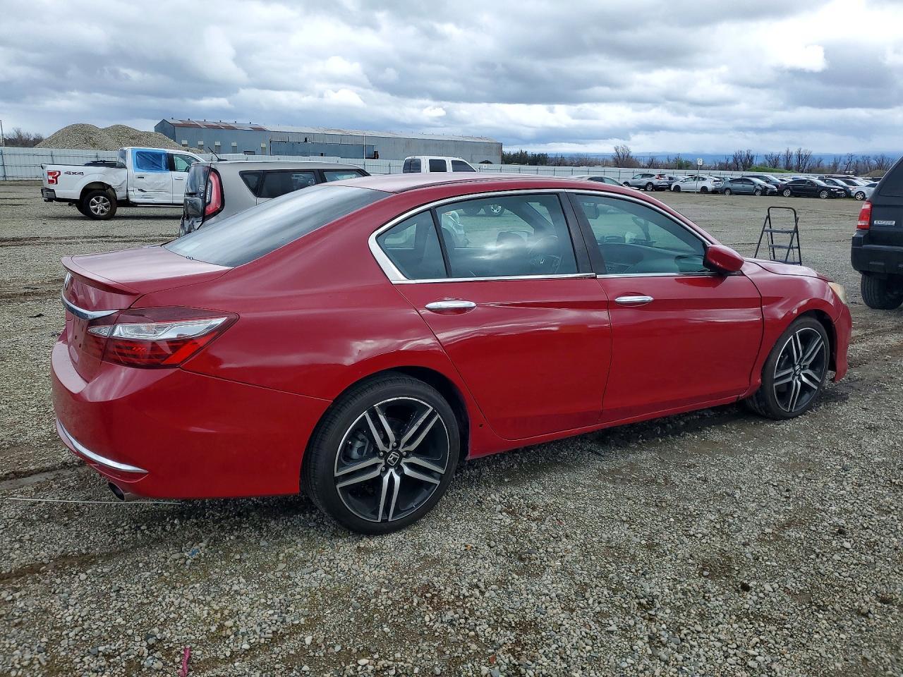 2017 HONDA ACCORD