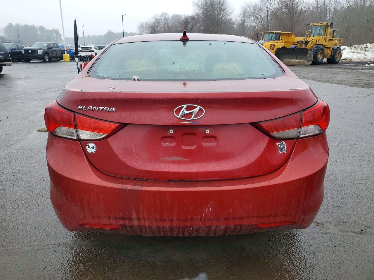 2012 HYUNDAI ELANTRA