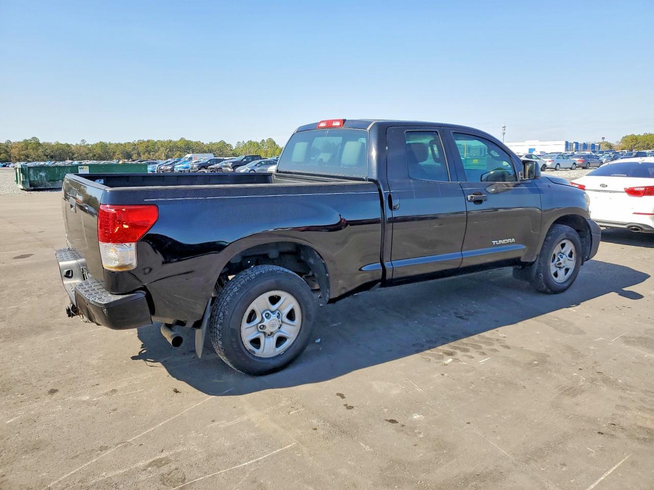 2011 TOYOTA TUNDRA