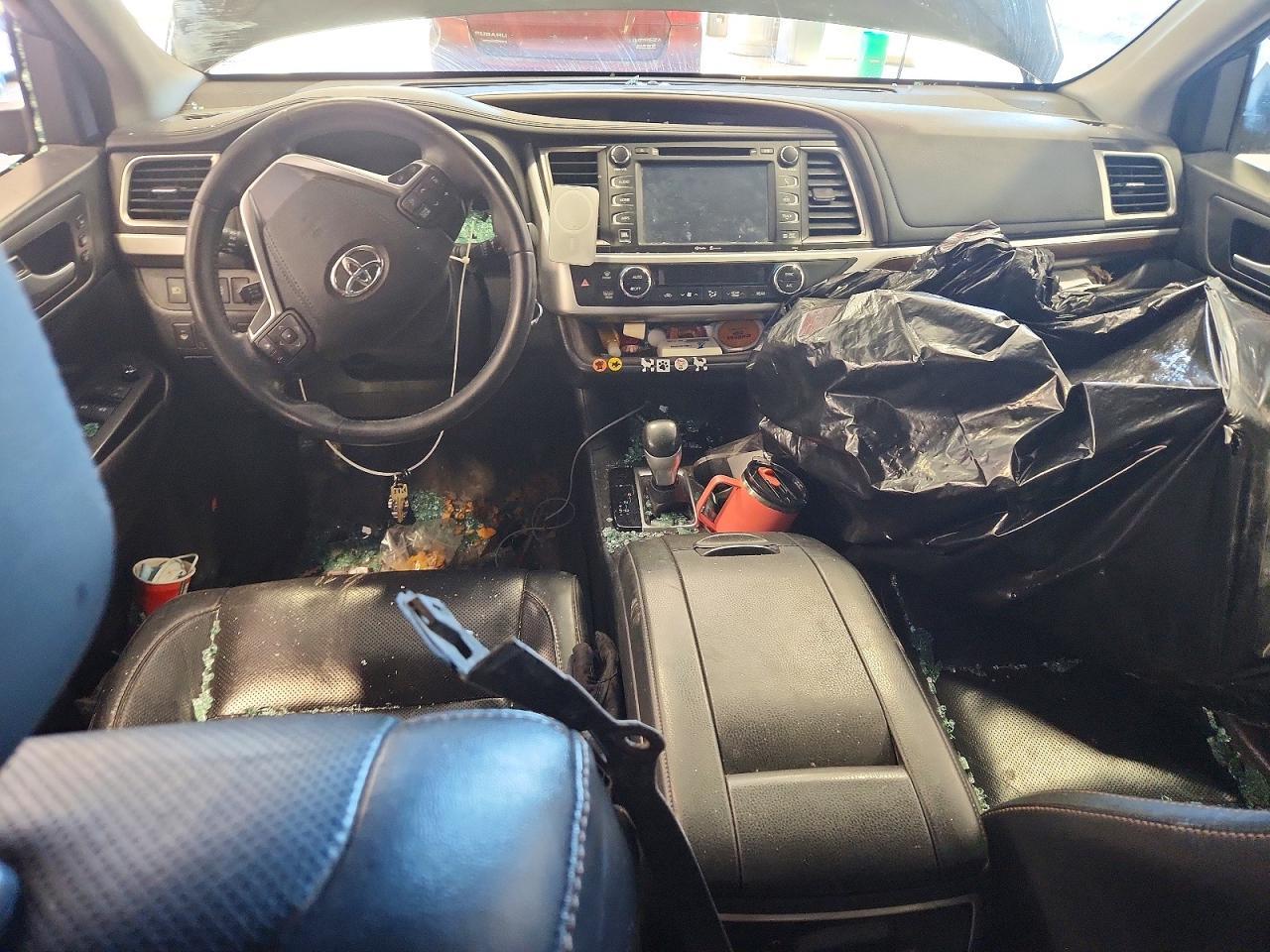 2015 TOYOTA HIGHLANDER