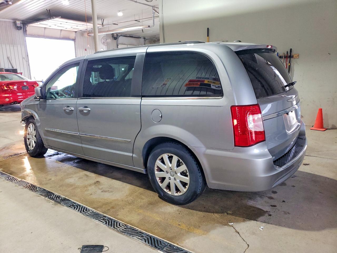 2015 CHRYSLER Town & Country