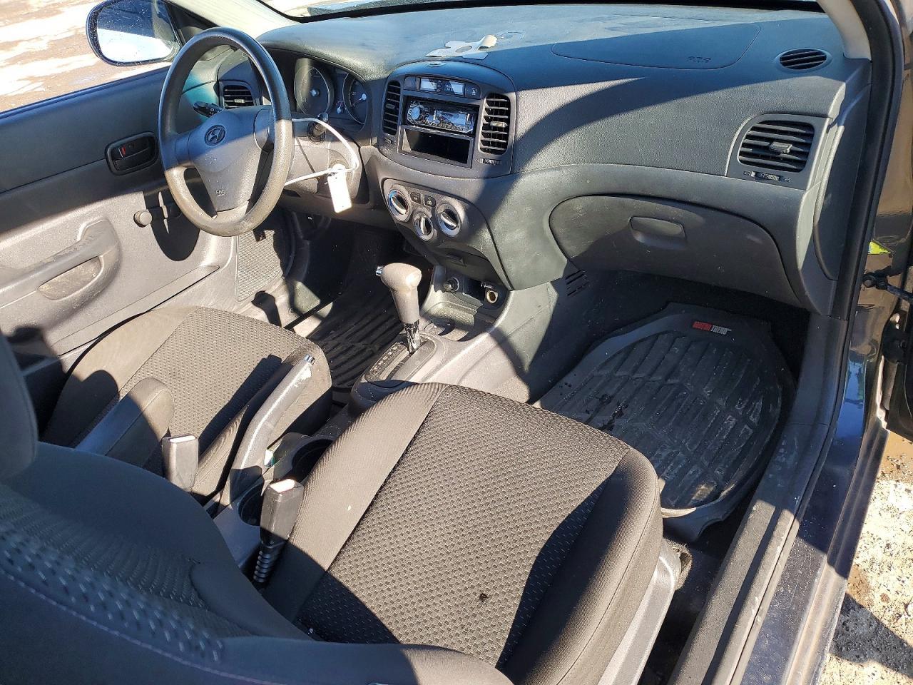 2010 HYUNDAI ACCENT