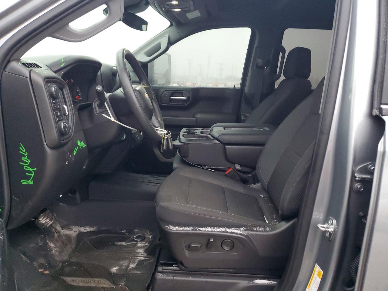 2024 CHEVROLET Silverado
