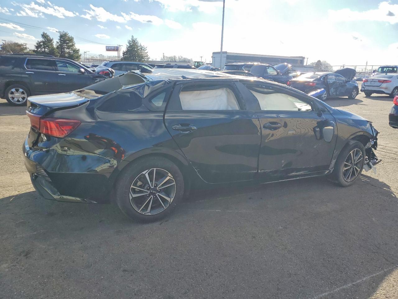 2023 KIA FORTE