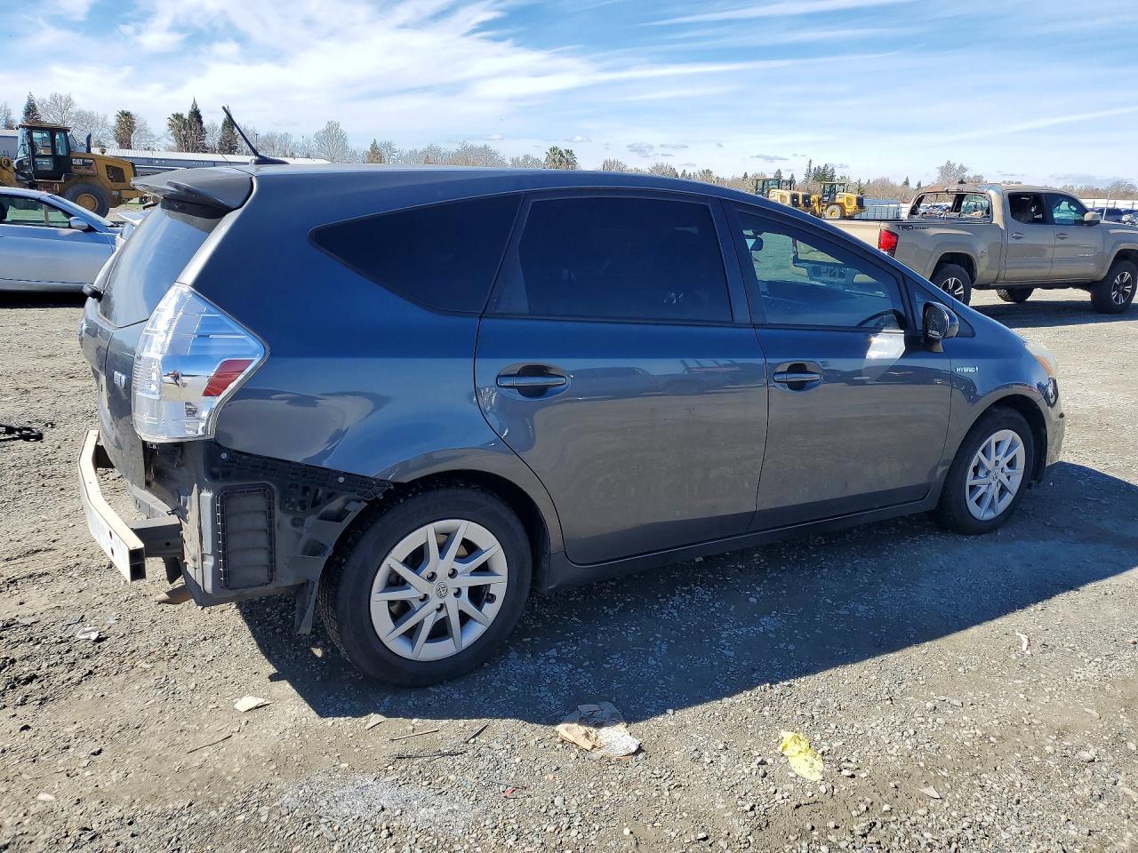 2014 TOYOTA PRIUS V