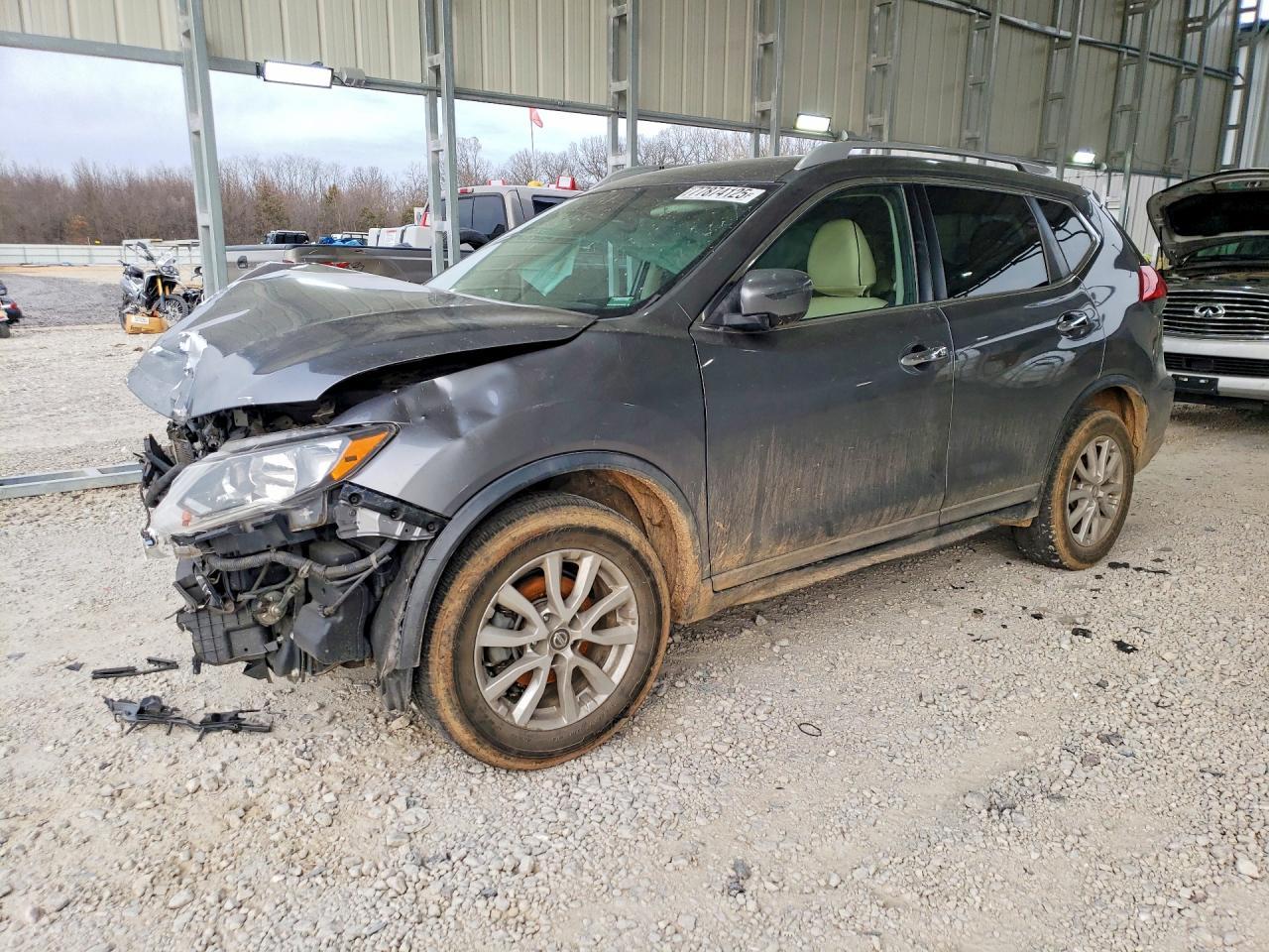 2017 NISSAN