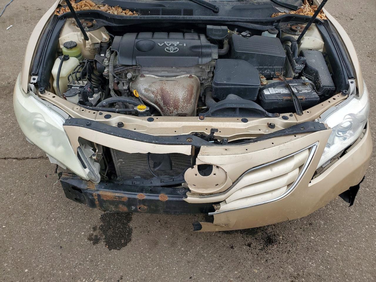 2010 TOYOTA CAMRY