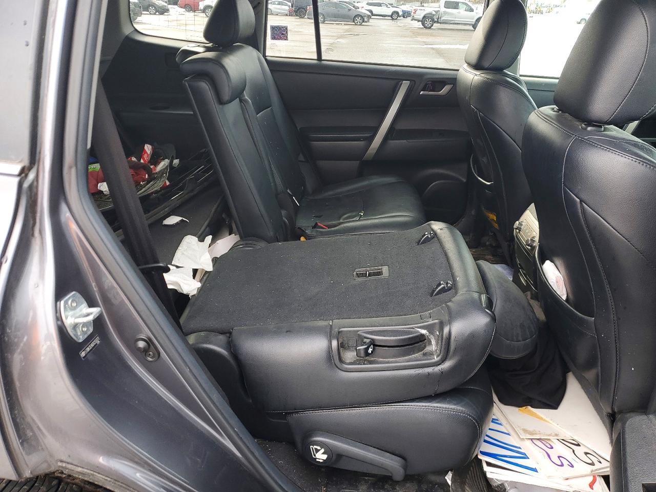 2013 TOYOTA HIGHLANDER