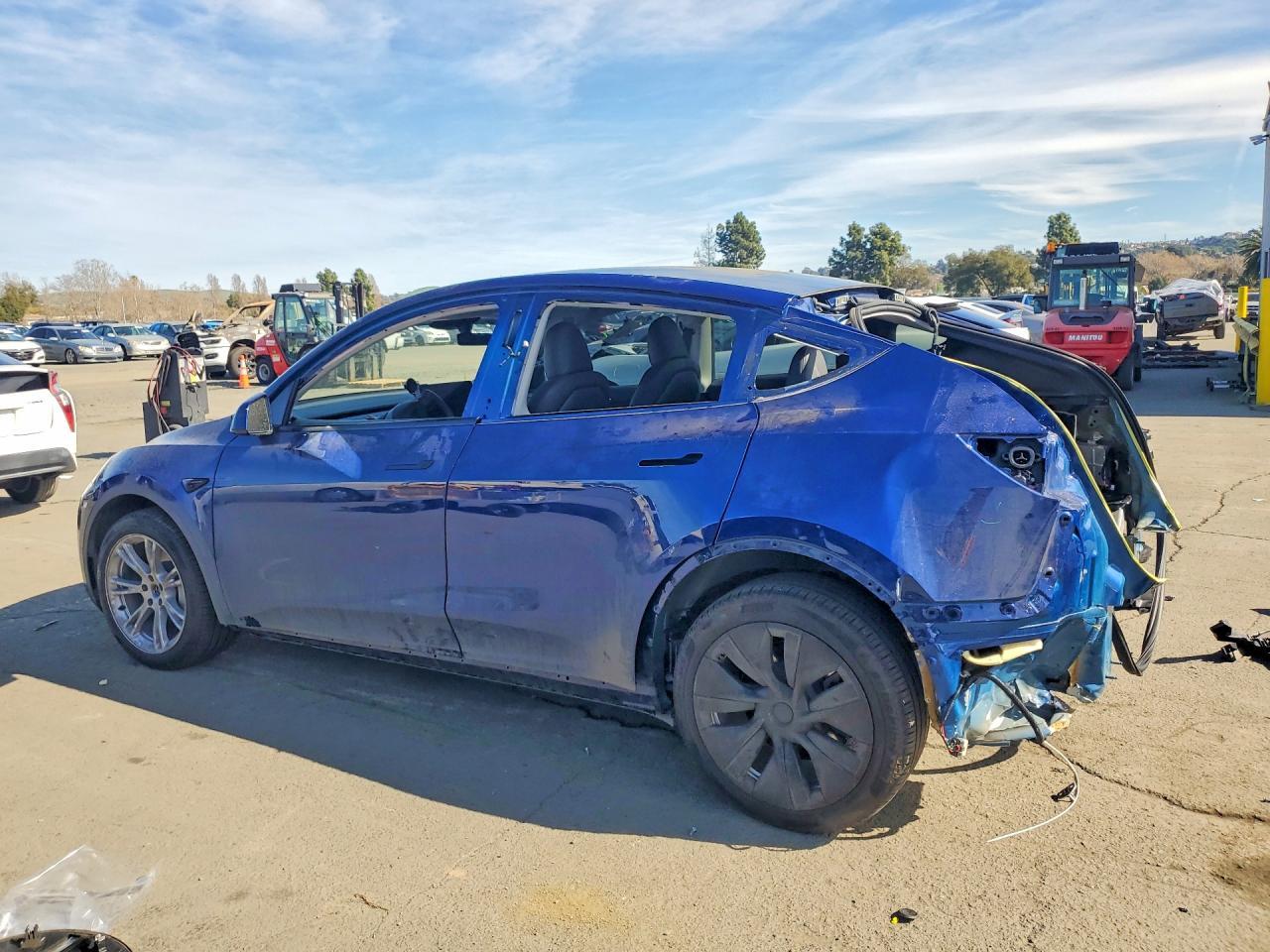 2024 TESLA MODEL Y