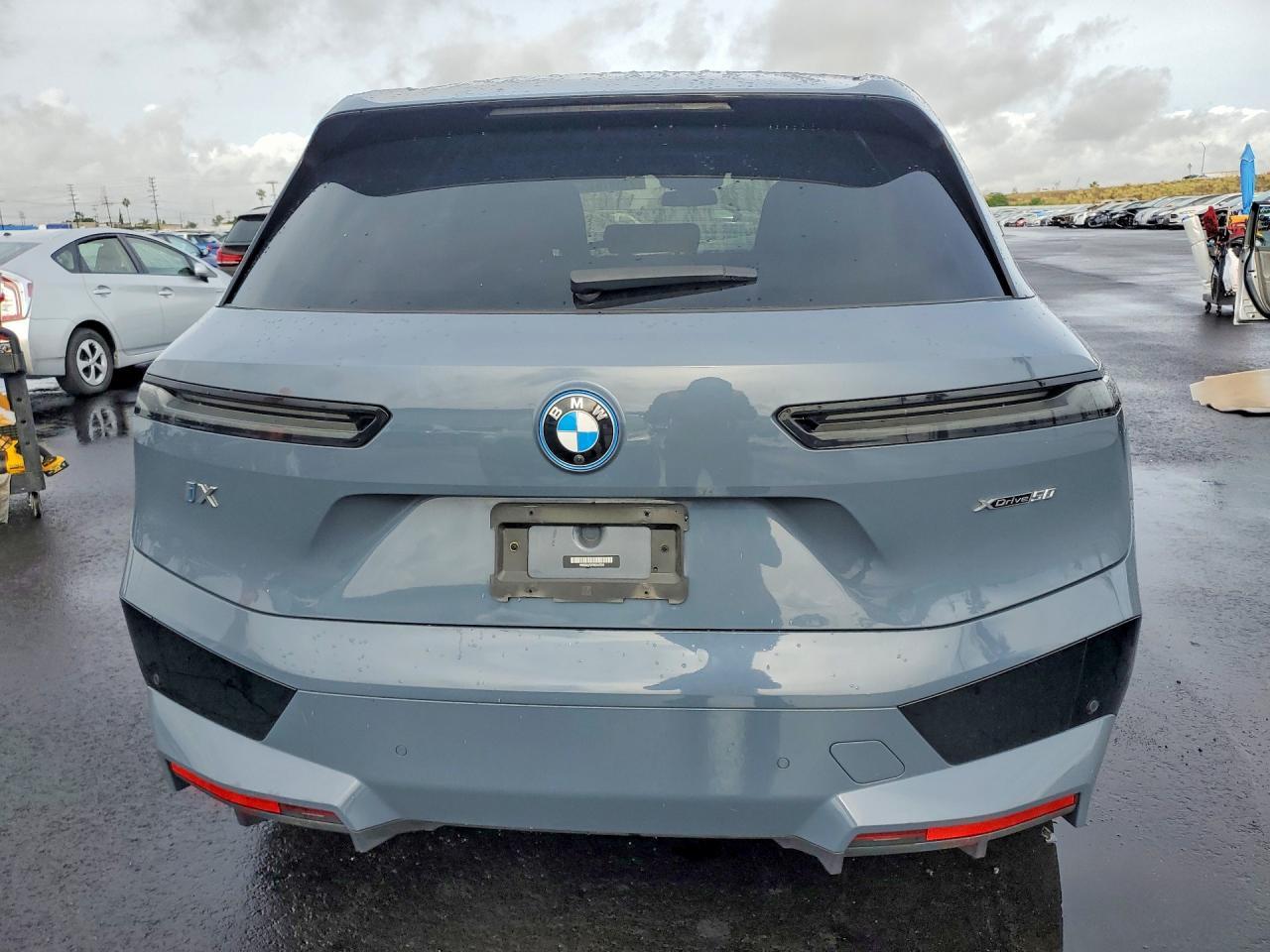 2024 BMW iX